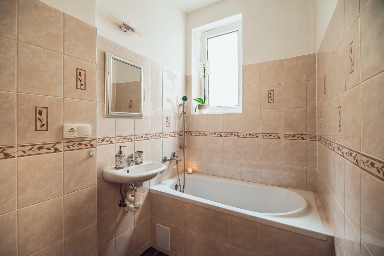 Skodova Apartments Přerov Buitenkant foto